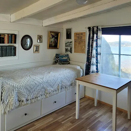 Modern Captain's House On Beautiful Skatoy *